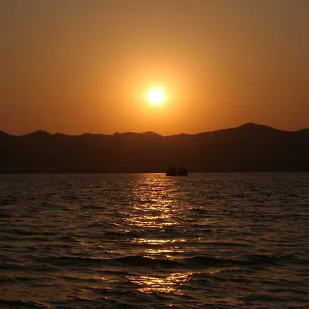 Ecem * Μαρμαρίς